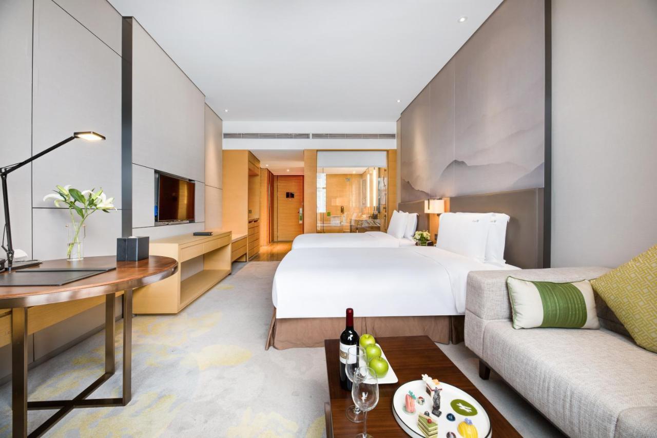 Holiday Inn Baoji Central By Ihg Exterior photo