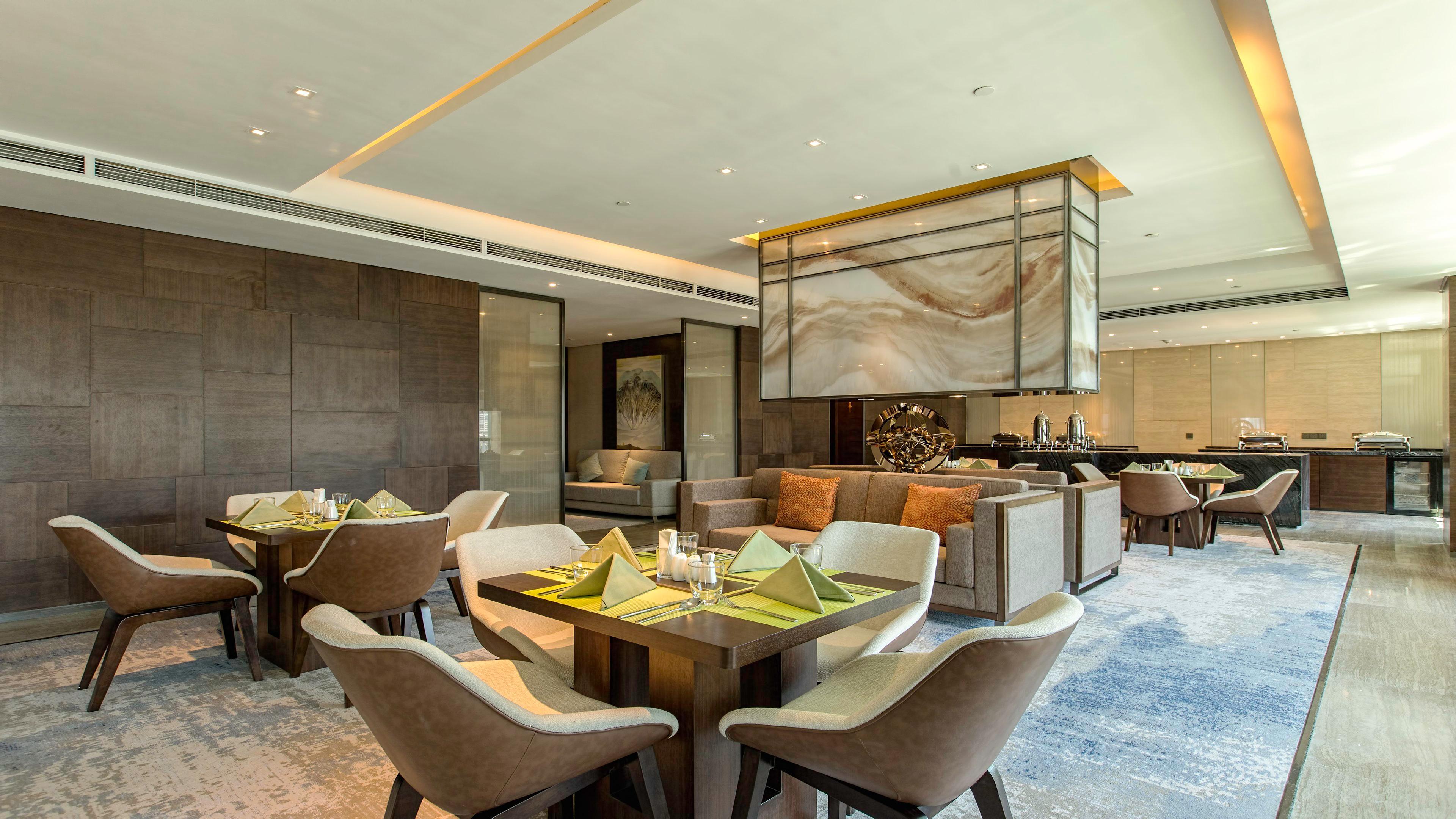 Holiday Inn Baoji Central By Ihg Exterior photo