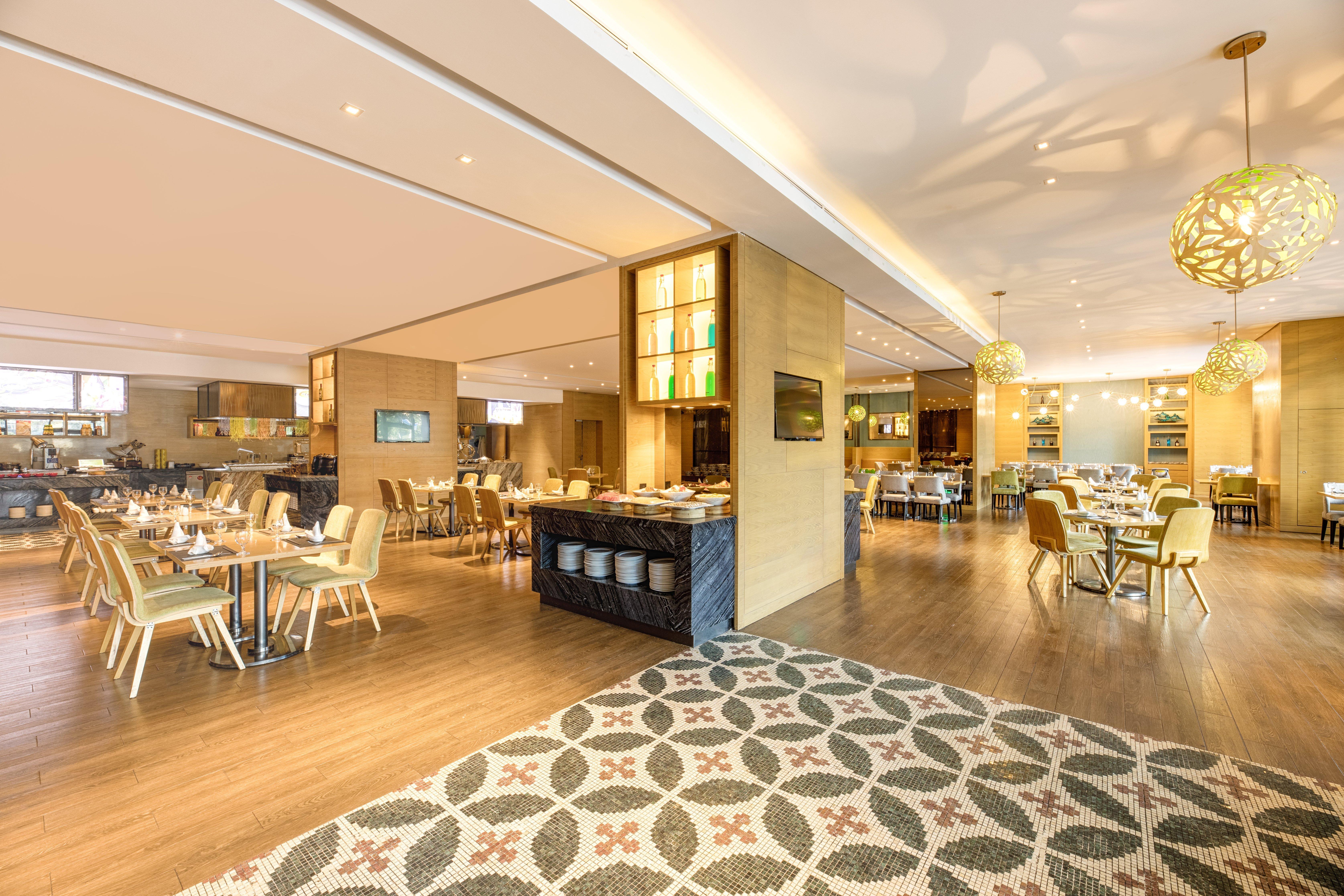 Holiday Inn Baoji Central By Ihg Exterior photo